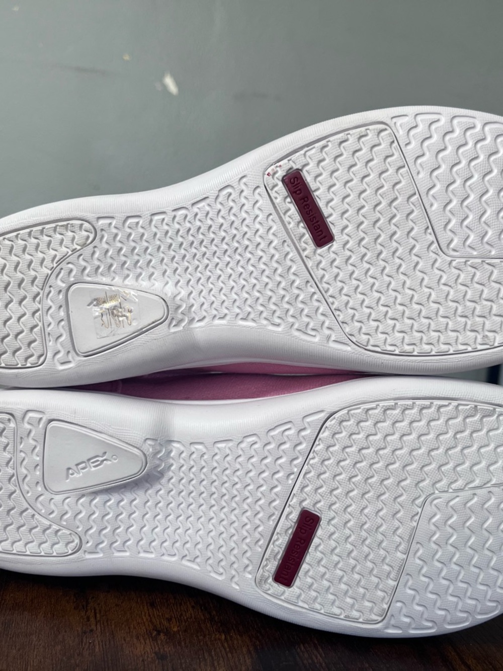 Apex Pink Canvas Women's Slip-Resistant Sneakers - Picture 5 of 6